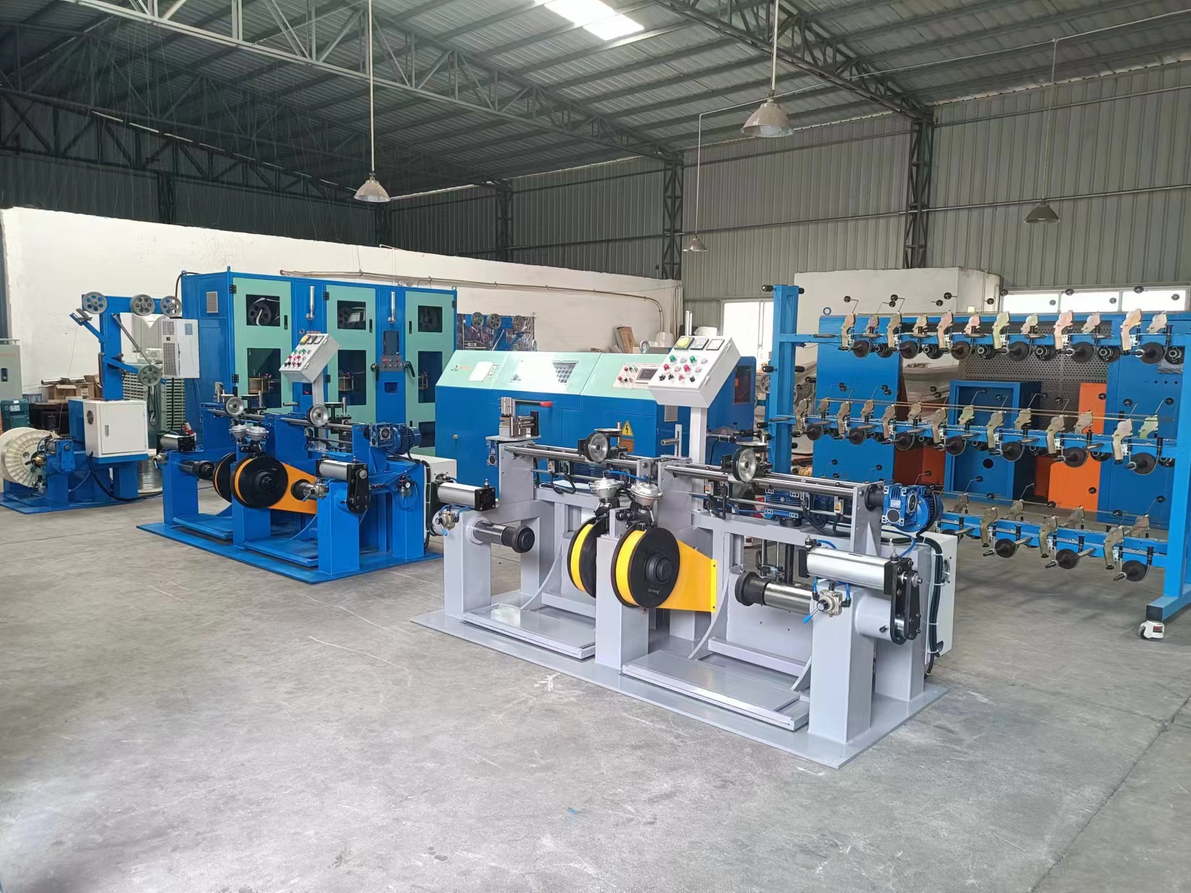 雙頭臥式伺服包帶機